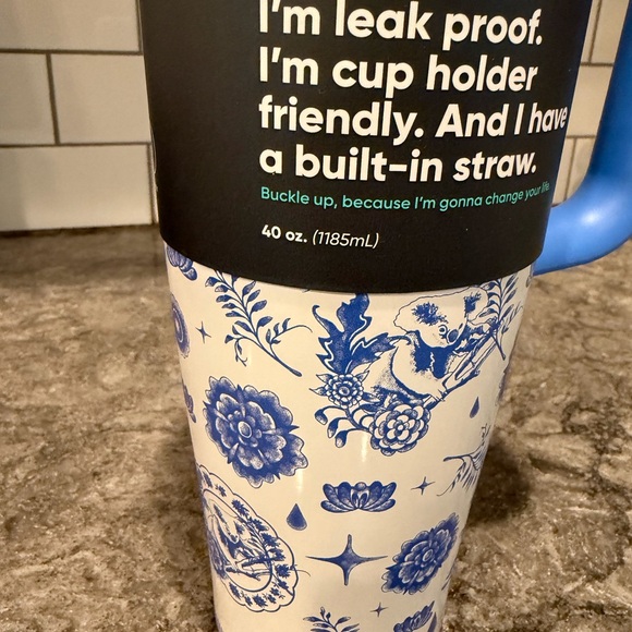 Owala 40 oz FreeSips Tumbler - amazing new color drop print - Heirloom - Picture 10 of 12